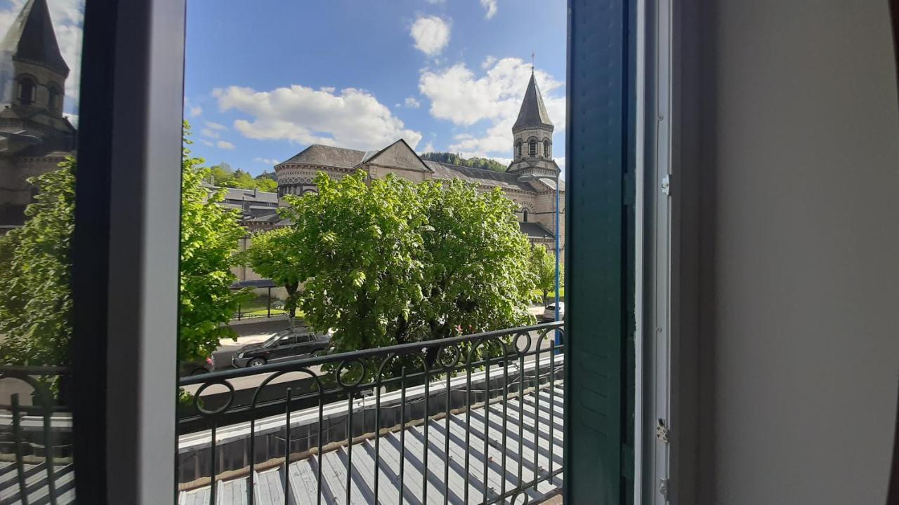 Le Geneve Hotell La Bourboule Exteriör bild
